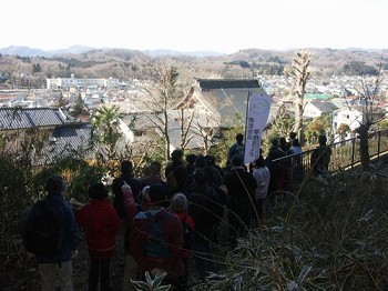 ���R��̌����悤�R