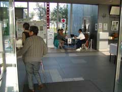 �����W��