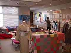 �����W��