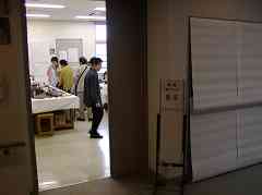 �����W��