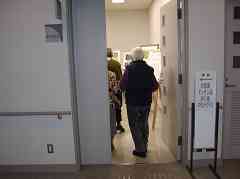 �����W��