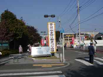 �������P