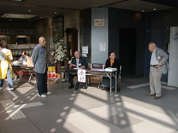 �����W��