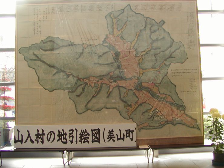 �����W��