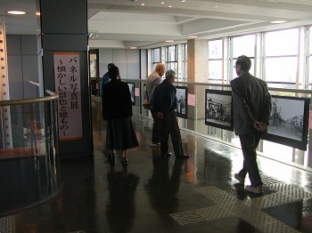 �����W��